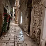 Malena Palace Experience Gostinjska kuća Split