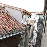 Gostinjska kuća Malena Palace Experience Split