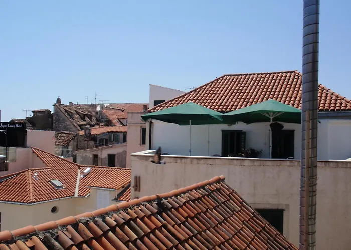 Guest house Malena Palace Experience 3*