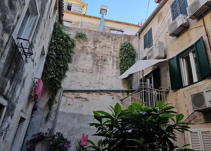 Malena Palace Experience Guest house 3*