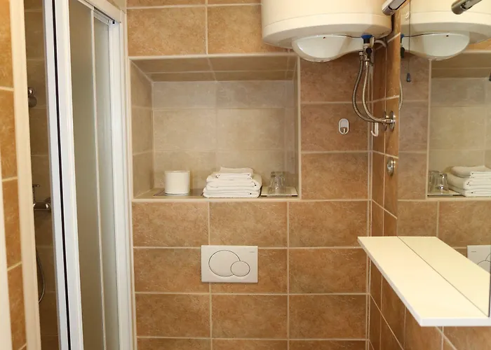 Malena Palace Experience Guest house