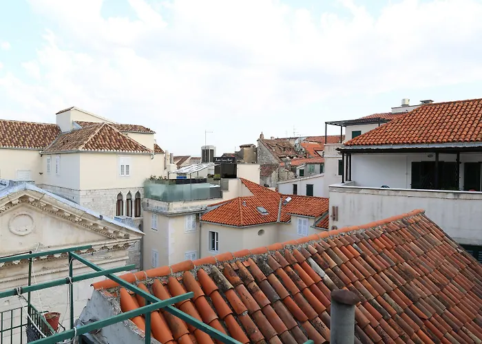 Malena Palace Experience Split