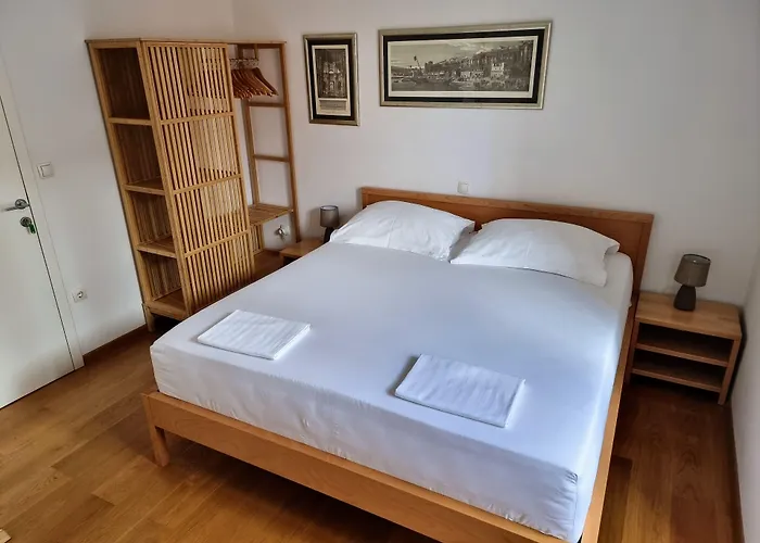 Malena Palace Experience 3* Split