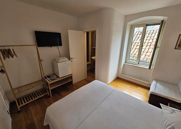 Malena Palace Experience Guest house 3*