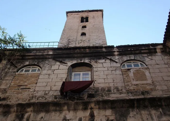 Malena Palace Experience Guest house