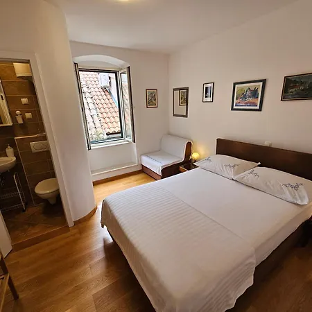 Malena Palace Experience Affittacamere 3*