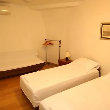Gæstehus Malena Palace Experience 3*