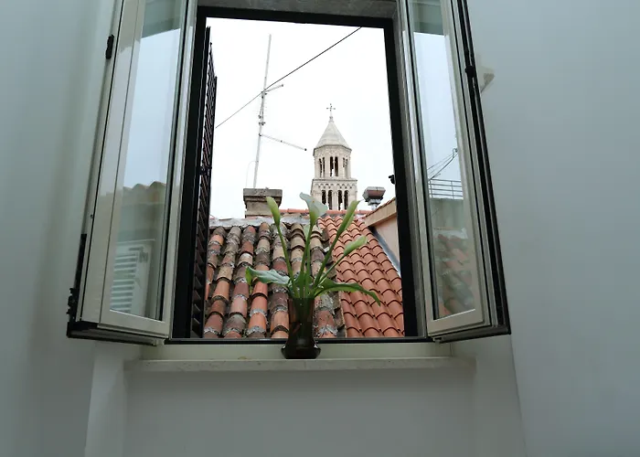 Malena Palace Experience Split