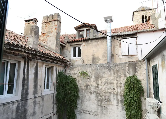 Malena Palace Experience Gæstehus 3*