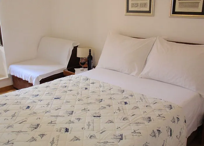 Malena Palace Experience בית הארחה 3*